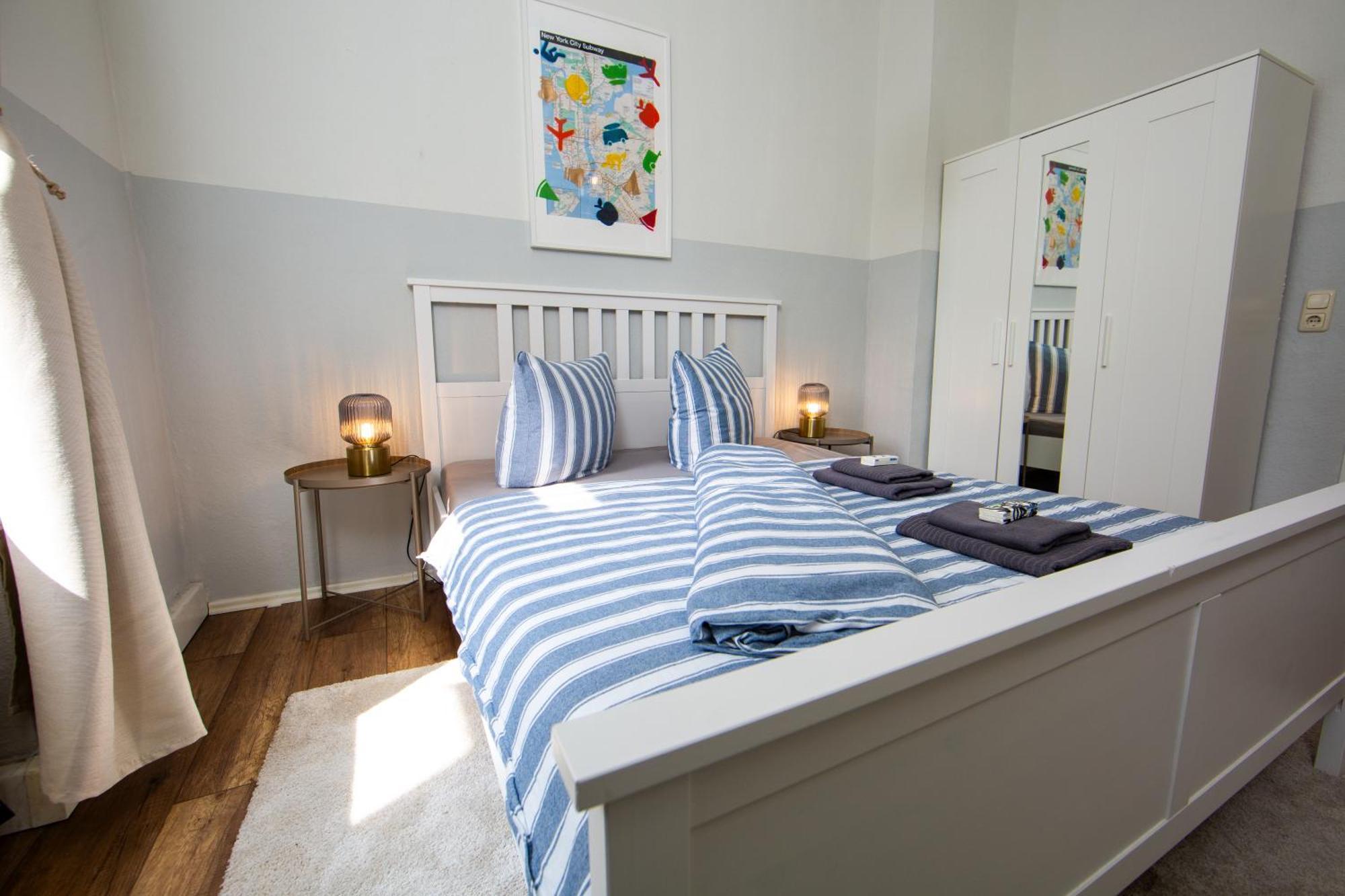 Grossraum-Apartments Mit 2Sz, Wz, Kueche, Smart-Tv, Parken, Etc エアフルト 部屋 写真