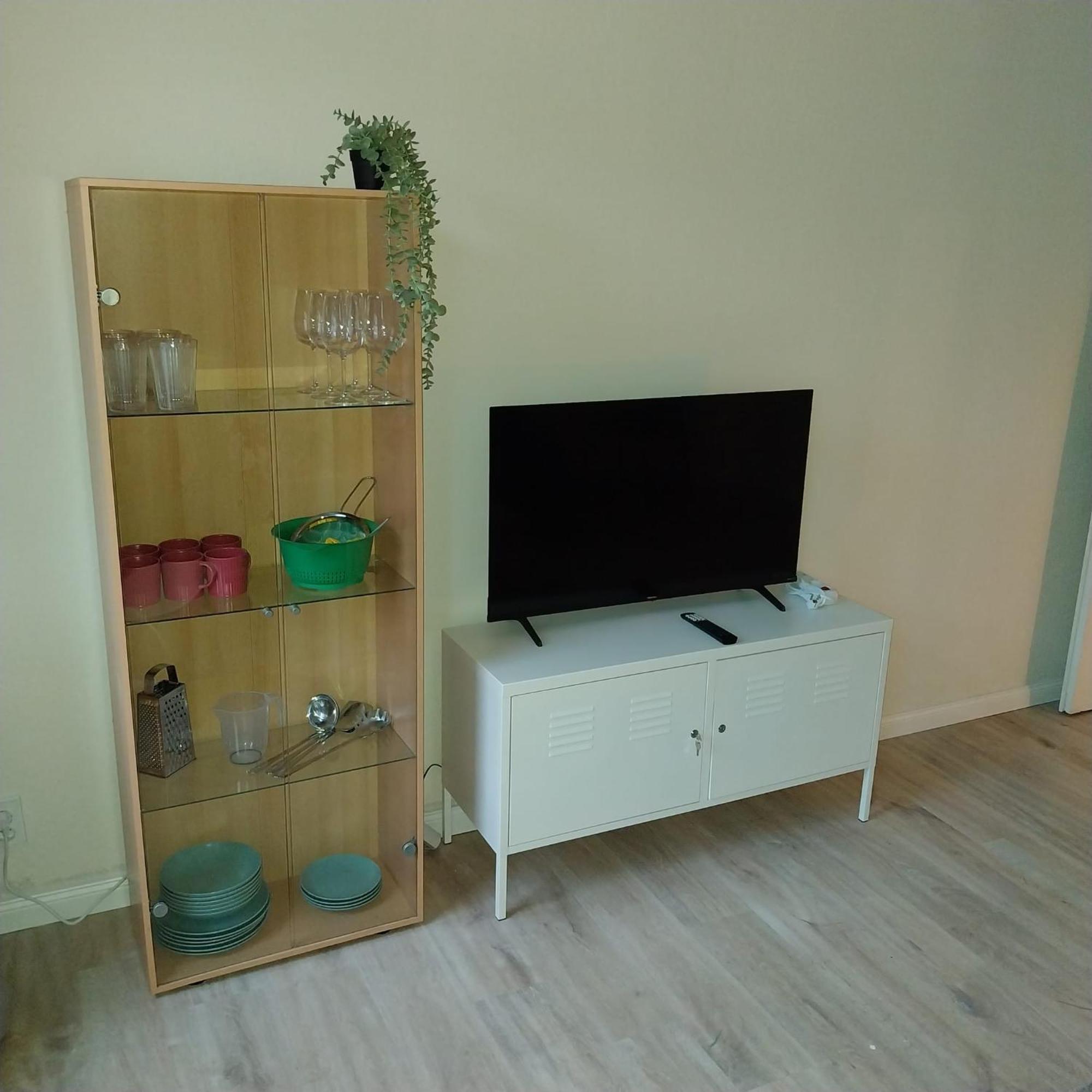 Grossraum-Apartments Mit 2Sz, Wz, Kueche, Smart-Tv, Parken, Etc エアフルト 部屋 写真