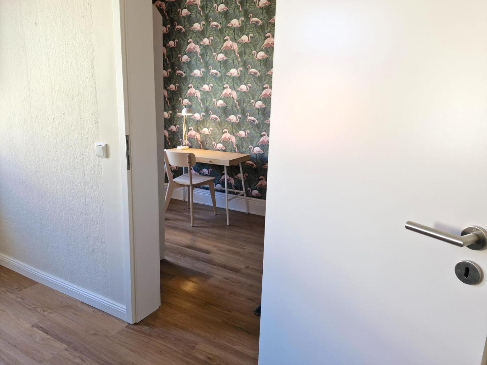 Grossraum-Apartments Mit 2Sz, Wz, Kueche, Smart-Tv, Parken, Etc エアフルト 部屋 写真