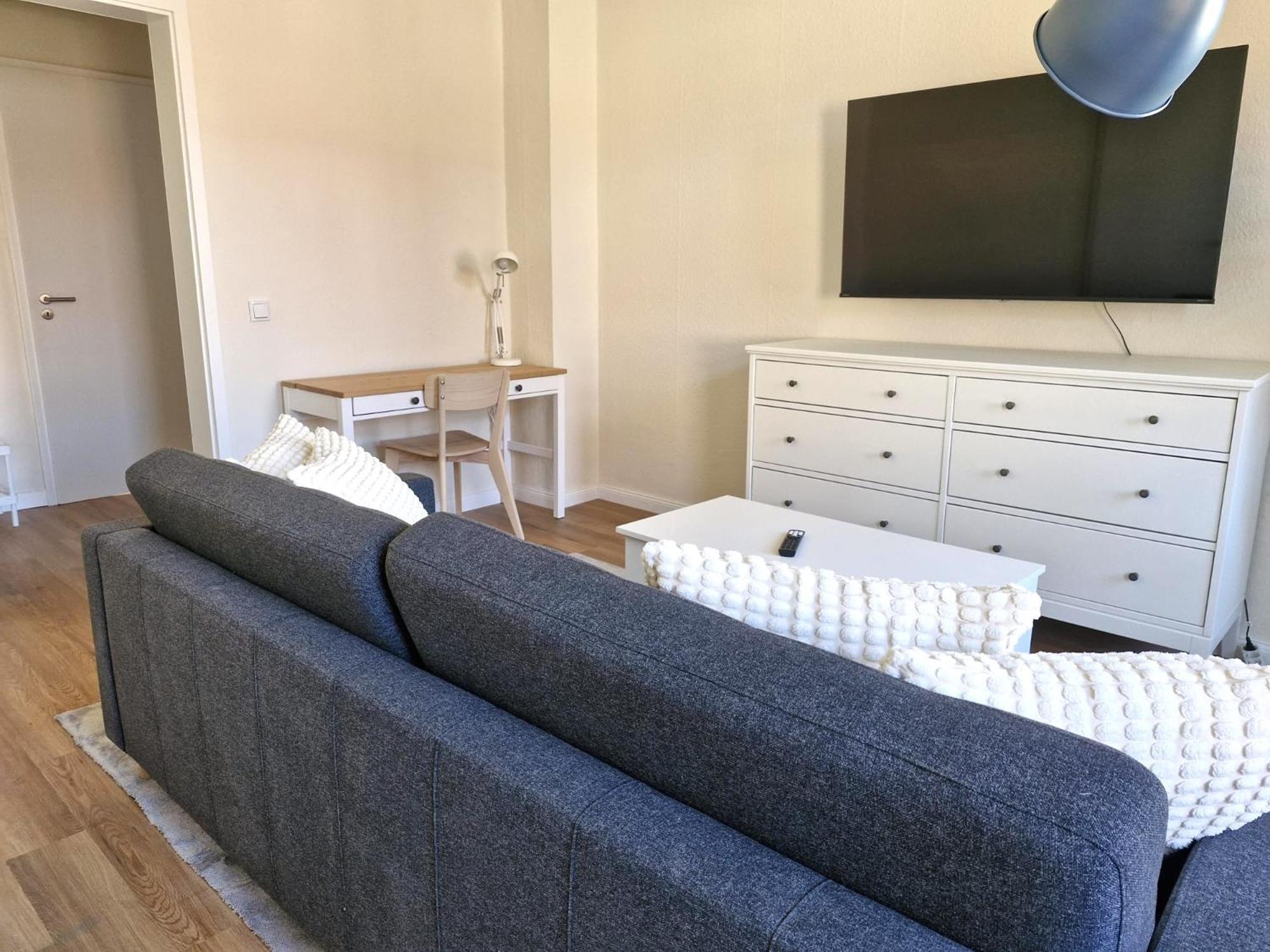 Grossraum-Apartments Mit 2Sz, Wz, Kueche, Smart-Tv, Parken, Etc エアフルト 部屋 写真